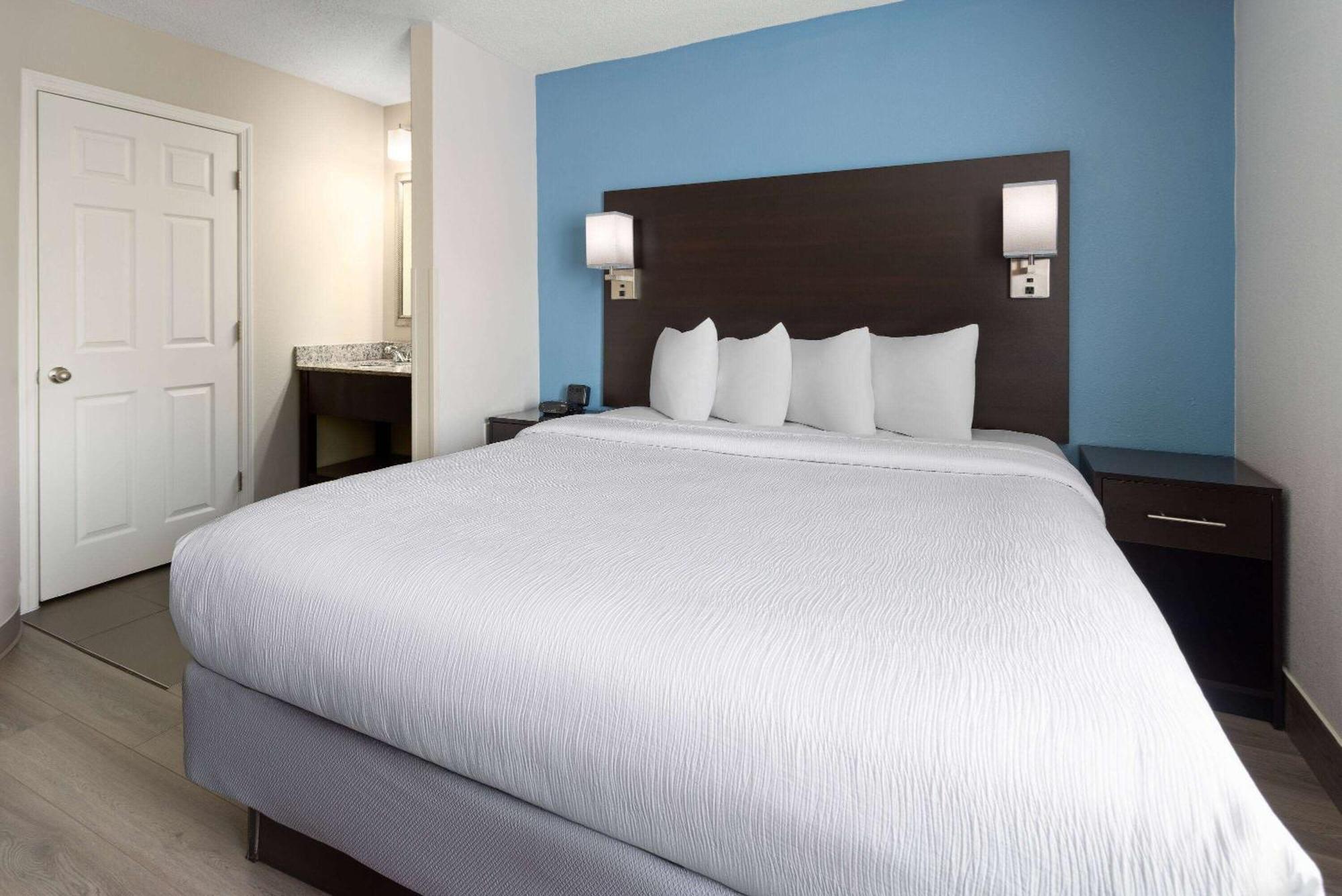 Baymont By Wyndham Newark At University Of Delaware Eksteriør billede